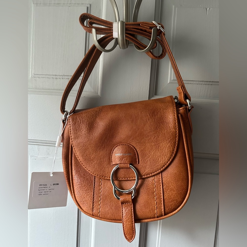 Cute vegan leather purse by Amelie Galanti. Brown w/ silver metal hardware. NWT!